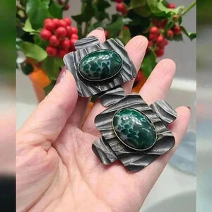 Kate Hines Vintage earrings  clip-on style